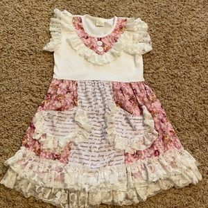 Boutique style dress with lace detailing